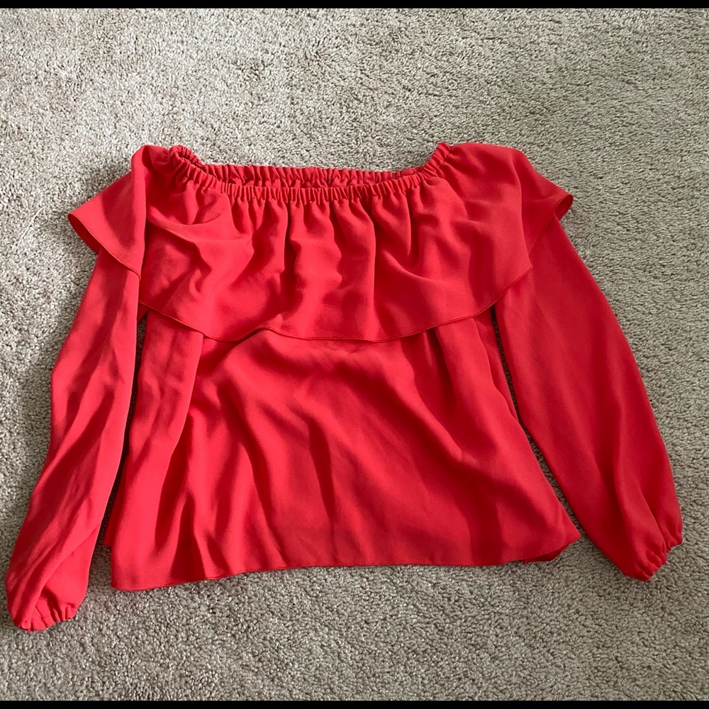 Red off the shoulder top Size: XXS fits like small